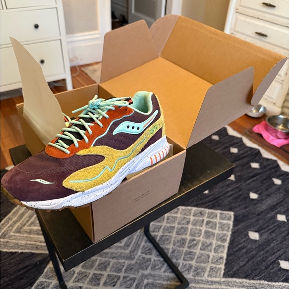 Saucony Purple and Yellow Running Shoe - Picture 2 of 8